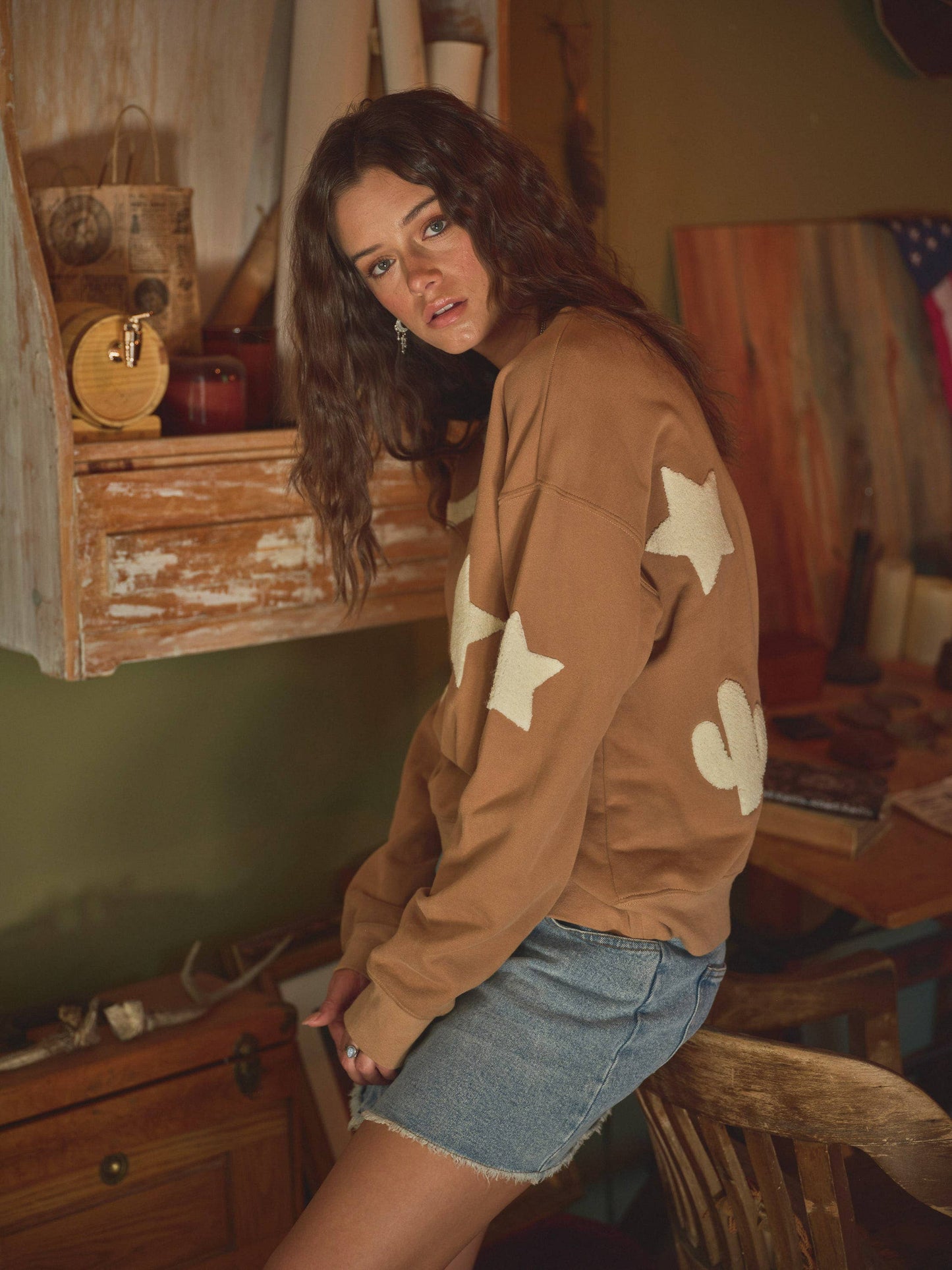 35073T - Western Textured Patchwork Sweatshirt: OLIVE / S